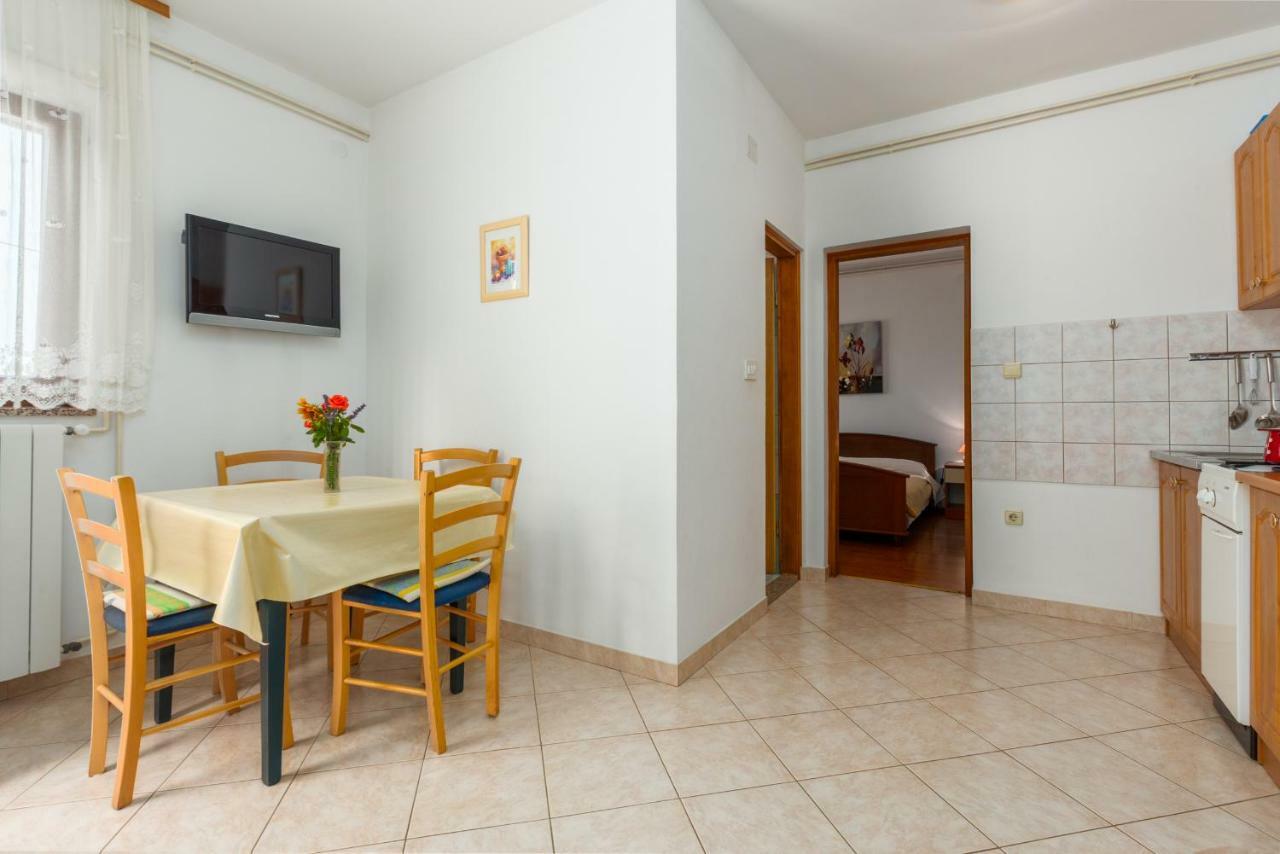 Apartment Softic Pula Exteriér fotografie